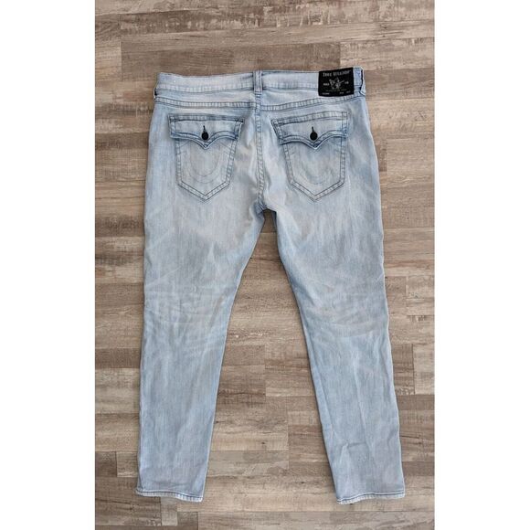 True Religion Other - True Religion Men's Geno Flap Big T Relaxed Slim Fit Light Wash Jeans 42x33